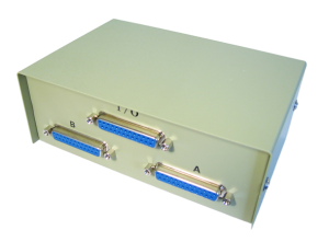 2 Port D25 (F) Serial Switch Box